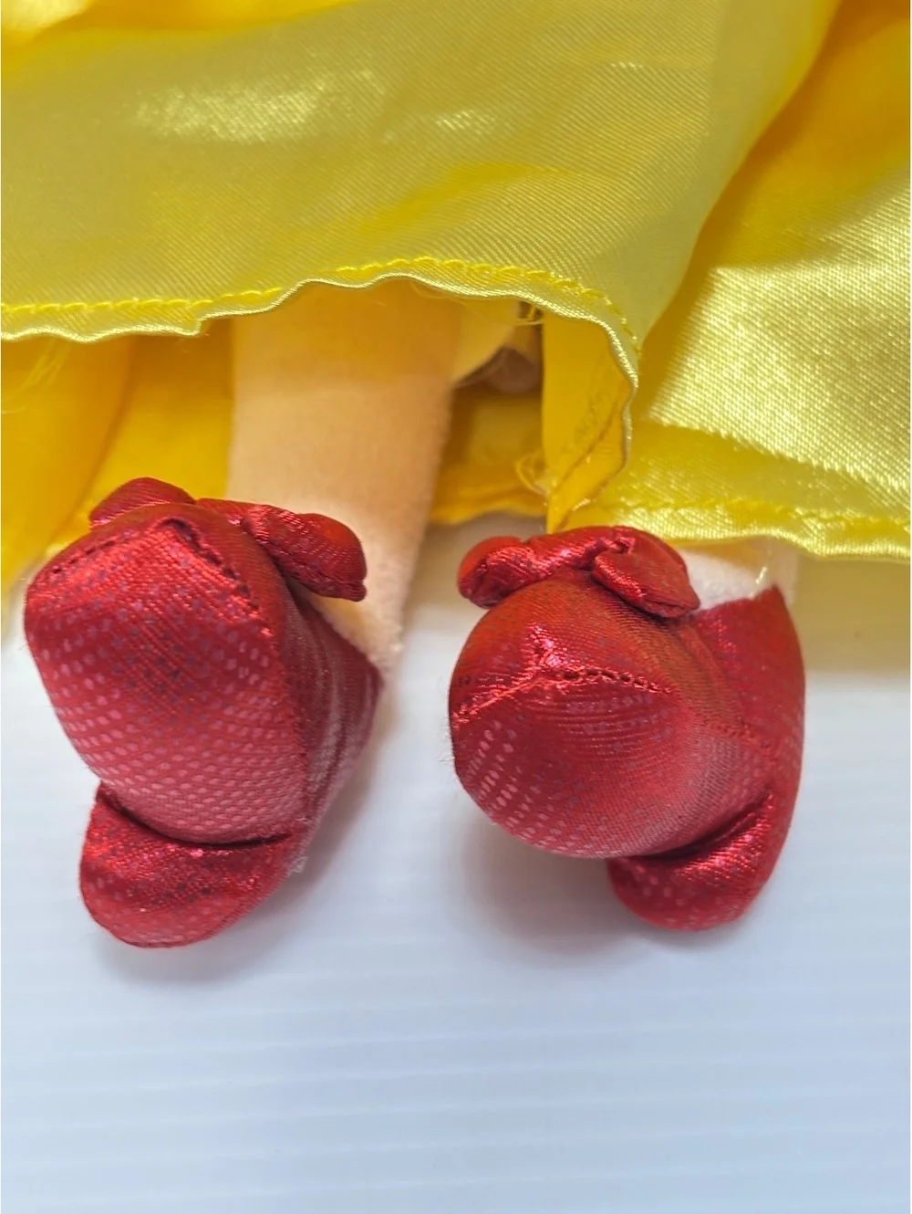 Disney Snow White Plush Doll with Yellow Satin Dress and Red Shoes GUC